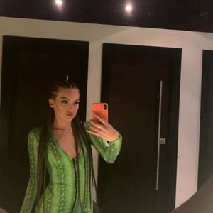 Meet your Posher, Destiny